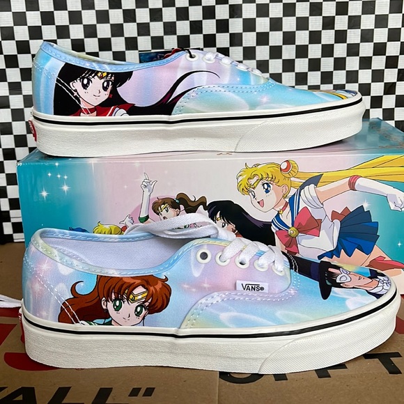 Vans Authentic Pretty Guardians & Tuxedo Mask Sailor Moon Men’s sneakers - Picture 3 of 16